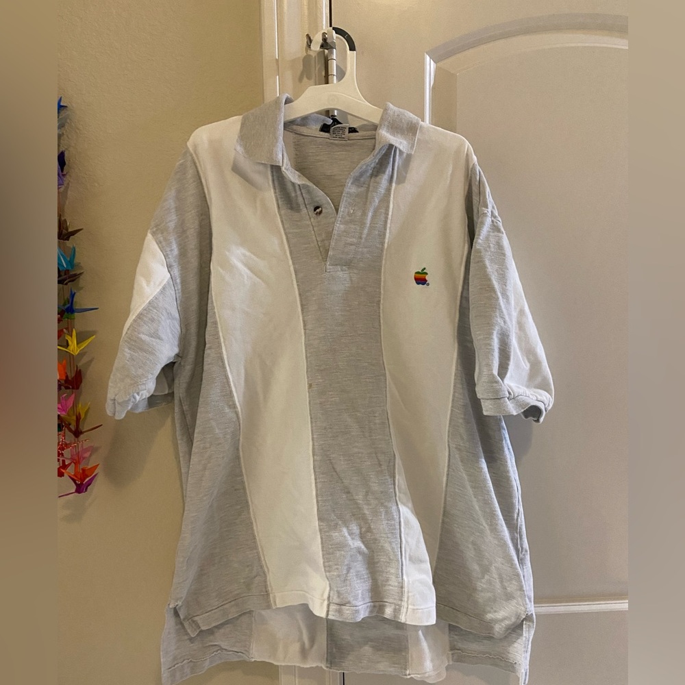 Used Vintage Men’s Apple Logo Shirt XXL, brand of shirt is InterHarbor